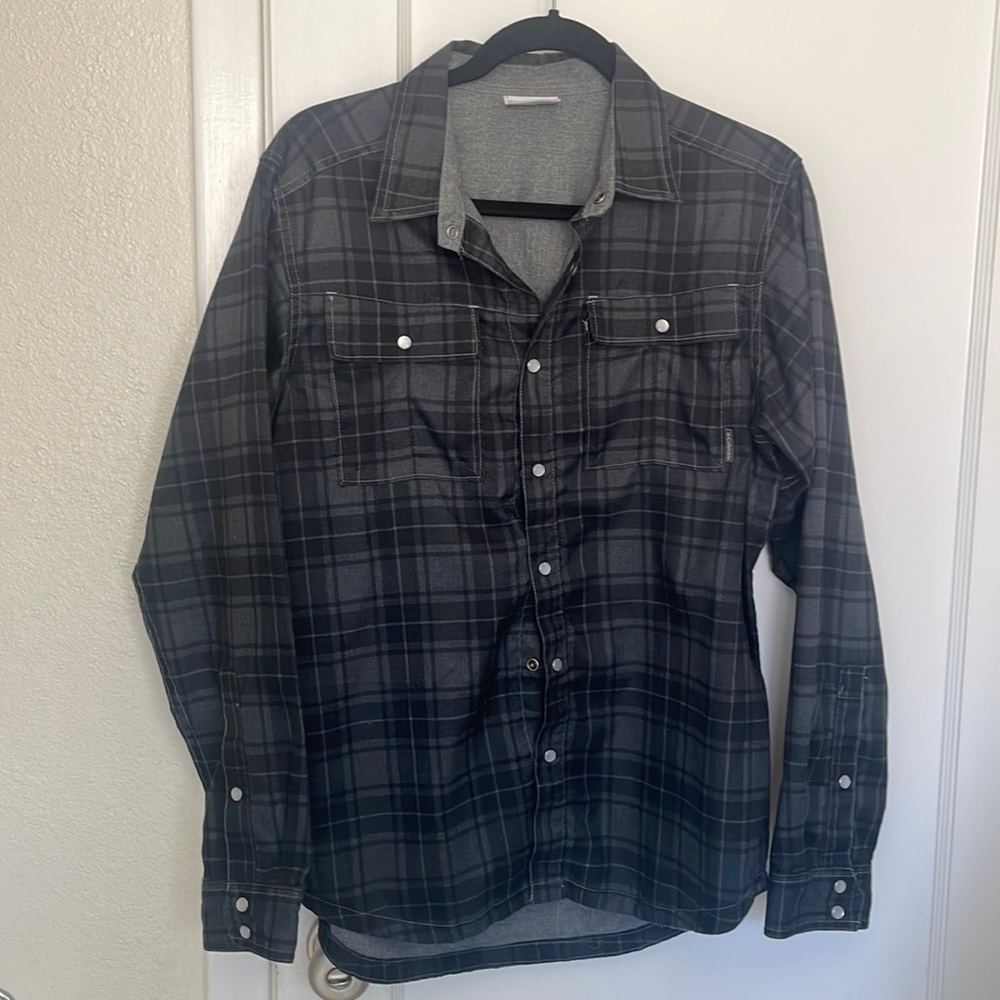 Columbia mens small plaid button up long sleeve shirt